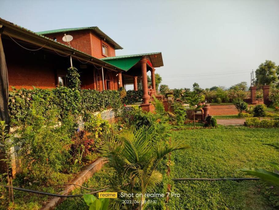 Stone Casa By Vgh 4Bhk Villa With Swimming Pool マハバレシュワール エクステリア 写真