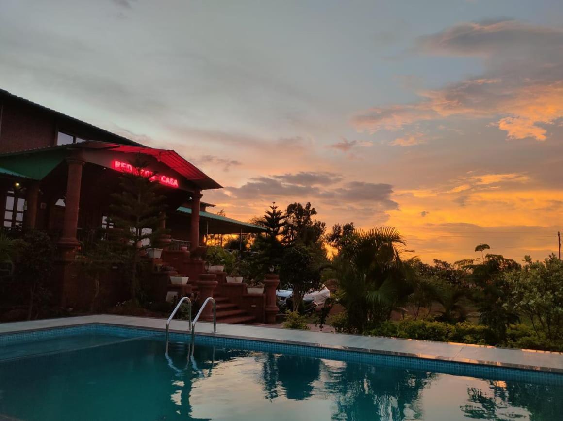 Stone Casa By Vgh 4Bhk Villa With Swimming Pool マハバレシュワール エクステリア 写真